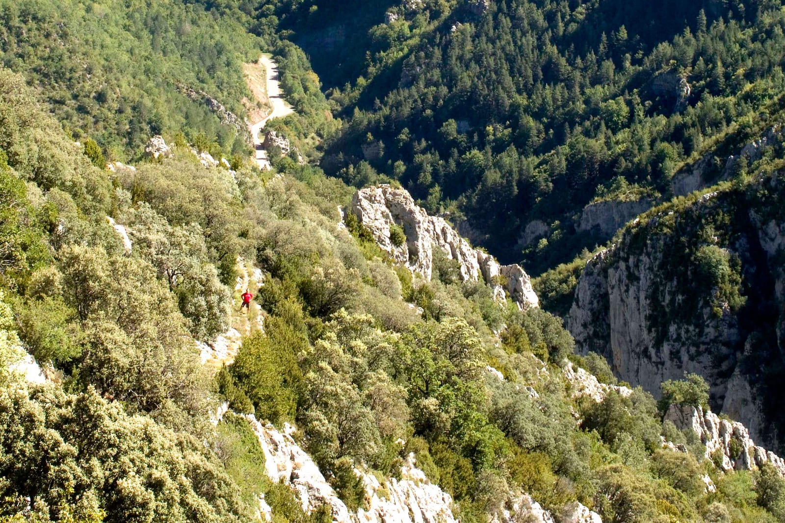 El Congost de Obarra, la garganta calcarea sobre el río Isabena donde discurre la via ferrata Croqueta de Obarra